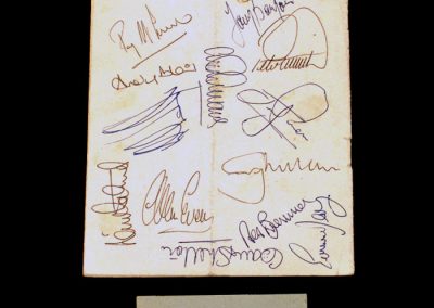 Dynamo Kiev v Aston Villa 03.03.1982 - Quarter Final 1st Leg (0-0) Ticket & Signatures